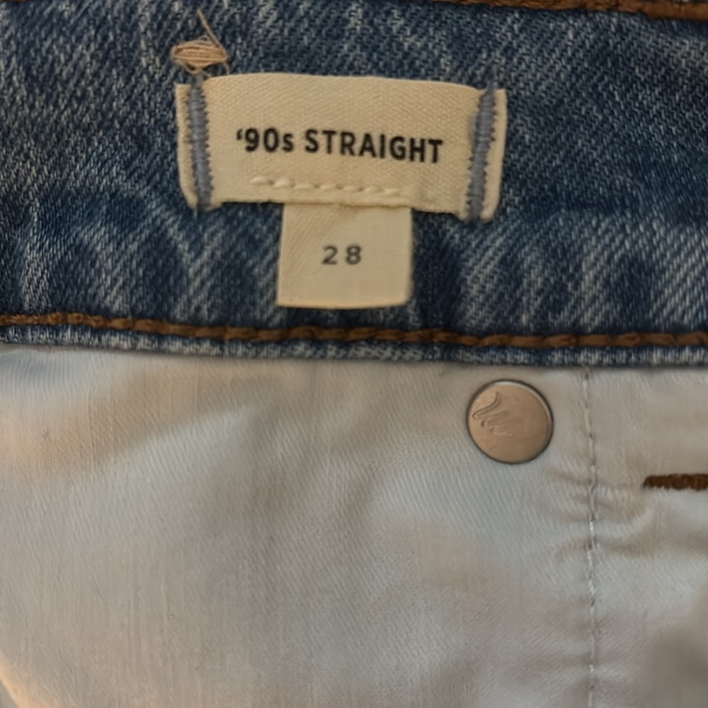 Madewell 90s Straight leg jeans in faded denim